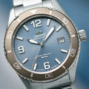 Solar diving watch Orient Kamasu RA-WJ0002L, 39.9mm stainless steel case, sapphire crystal, 200m water resistance, features quartz movement and luminous display, perfect for sports enthusiasts and outdoor activities.